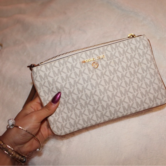 Michael Kors Cream Clutch with Gold-Tone Accents - Picture 1 of 3
